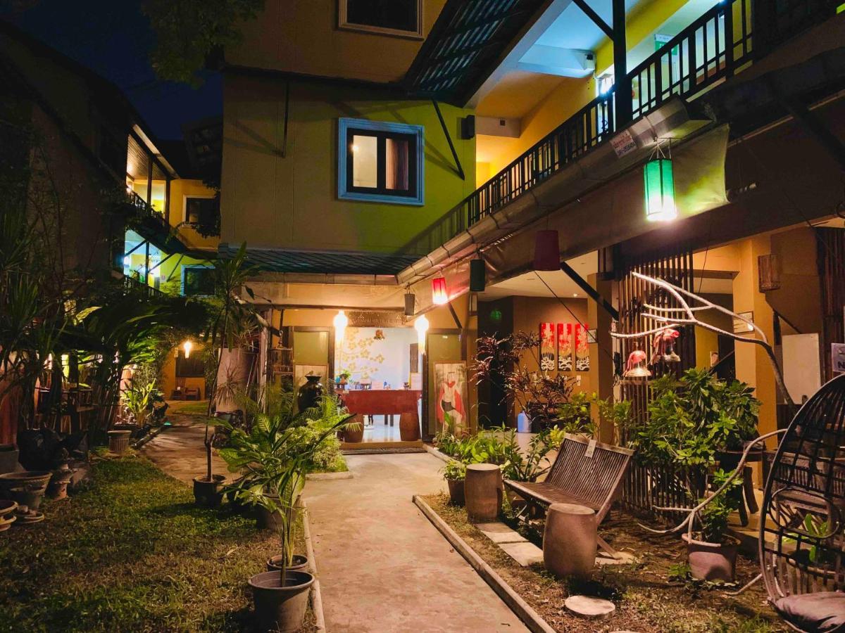 Thapae Boutique House Hotel Csiangmaj Kültér fotó
